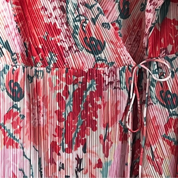 H&M Pink Floral Pleated Flattering Feminine Puff Sleeve Wrap Dress  XXL - Picture 9 of 10